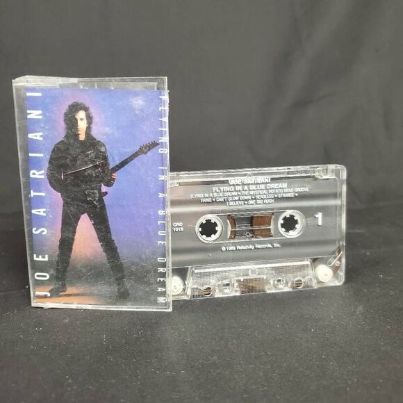 JOE SATRIANI - FLYING IN A BLUE DREAM [Cassette] - Picture 1 of 3
